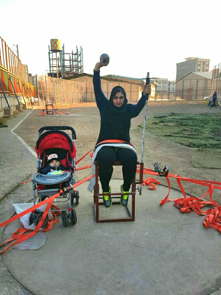 میهمانان و موضوع برنامه های زنده پنج شنبه ۲۵ دی شبکه آموزش ؛ فرهاد فرزادی مشاور حقوقی و فریبا عسگری ،  قهرمان معلول ورزشی